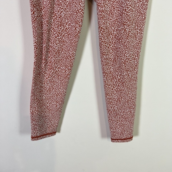 Athleta Salutation Stash II Textured Tight Rust Micro Cheetah Print Leggings - Picture 4 of 9